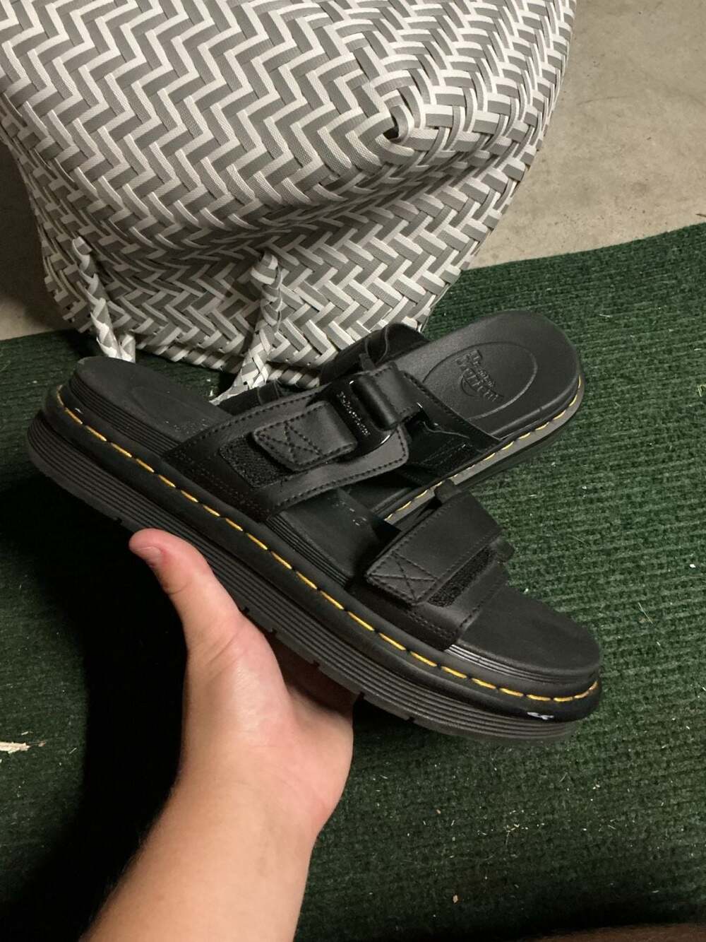 Dr. Martens Chilton Black Leather Slide Sandals Size 10 Men